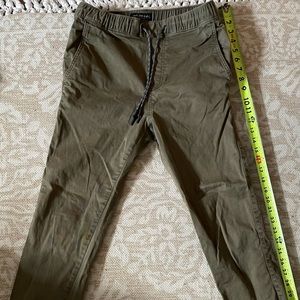 American eagle joggers